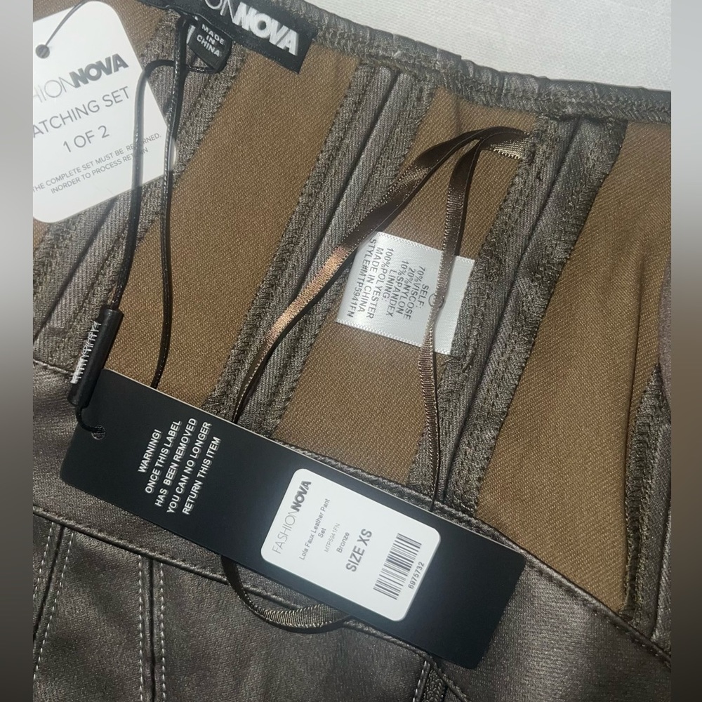 NWT set “bronze” - Picture 4 of 4